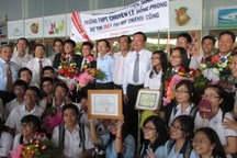 Nồng nhiệt buổi đón đoàn học sinh đạt giải Intel ISEF 2013