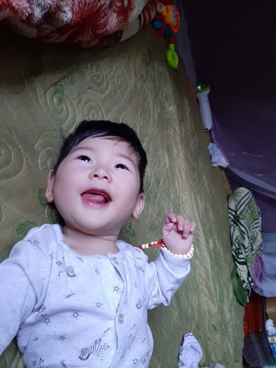Bé gái mắc bệnh tim phức tạp tiếp tục được bạn đọc Dân trí giúp đỡ - 2 Bé gái mắc bệnh tim phức tạp tiếp tục được bạn đọc Dân trí giúp đỡ - 2