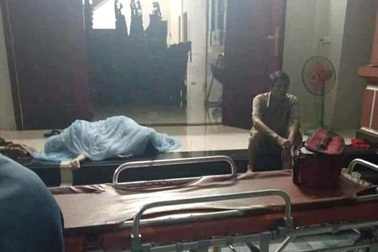 Mâu thuẫn bộc phát, chồng dùng dao sát hại vợ