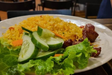 Ăn rau trước khi ăn cơm có tốt cho sức khỏe hơn không?