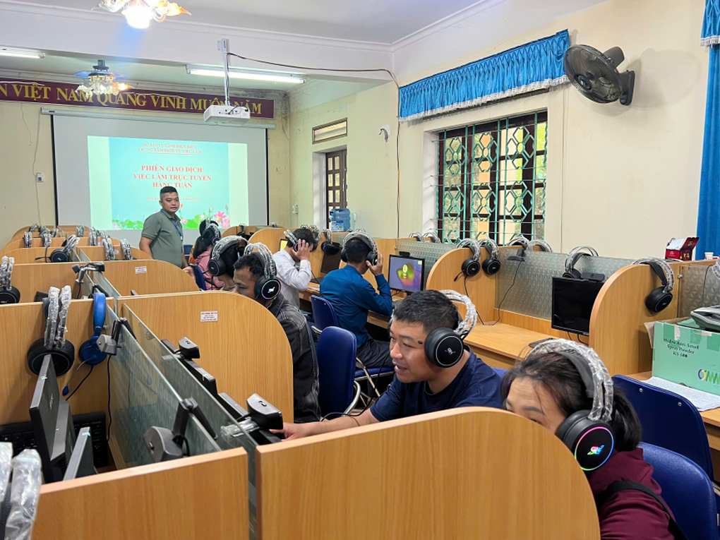 Điện Biên: Lao động thất nghiệp được tiếp cận hàng nghìn cơ hội việc làm - 1 Điện Biên: Lao động thất nghiệp được tiếp cận hàng nghìn cơ hội việc làm - 1