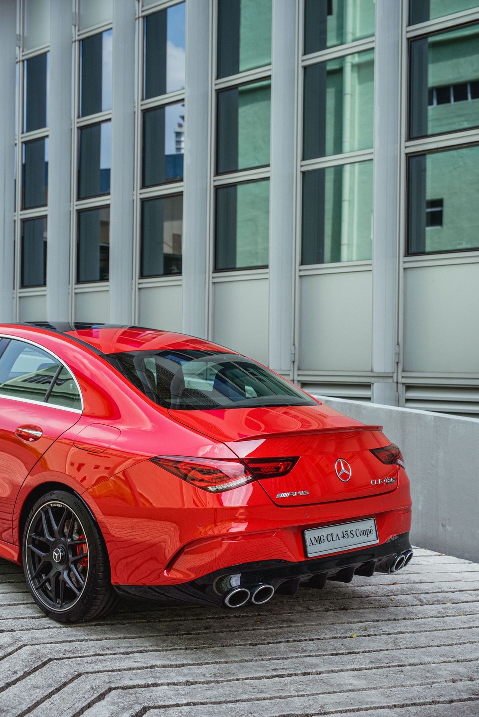 Mercedes đưa CLA 45S AMG tới Malaysia với giá bán khủng - 8 Mercedes đưa CLA 45S AMG tới Malaysia với giá bán khủng - 8