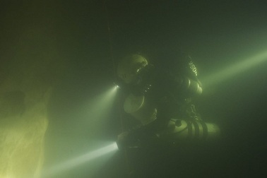 Clip cận cảnh hành trình khám phá sông ngầm bí ẩn trong hang Sơn Đoòng