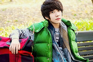 Khi dưỡng da, đắp mặt nạ không chỉ là bạn gái