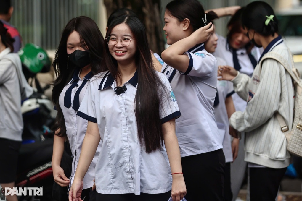 Giáo viên nước ngoài đánh giá về đề thi tiếng Anh THPT năm 2026 - 1 Giáo viên nước ngoài đánh giá về đề thi tiếng Anh THPT năm 2026 - 1