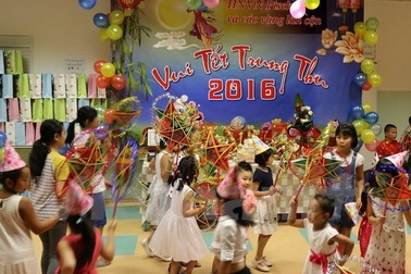 Đêm hội Trăng Rằm đến với mọi trẻ em Việt Nam tại Cộng hòa Séc