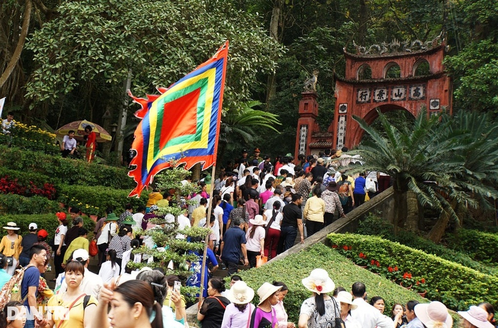 Vì sao lấy tên tỉnh Phú Thọ và đặt trung tâm hành chính tại TP Việt Trì? - 1 Vì sao lấy tên tỉnh Phú Thọ và đặt trung tâm hành chính tại TP Việt Trì? - 1