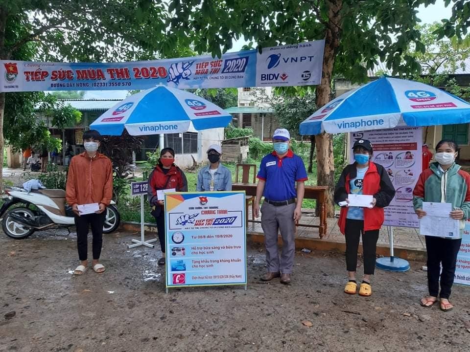 Trường học miền núi chuẩn bị bữa sáng, suất ăn trưa phục vụ thí sinh - 10 Trường học miền núi chuẩn bị bữa sáng, suất ăn trưa phục vụ thí sinh - 10