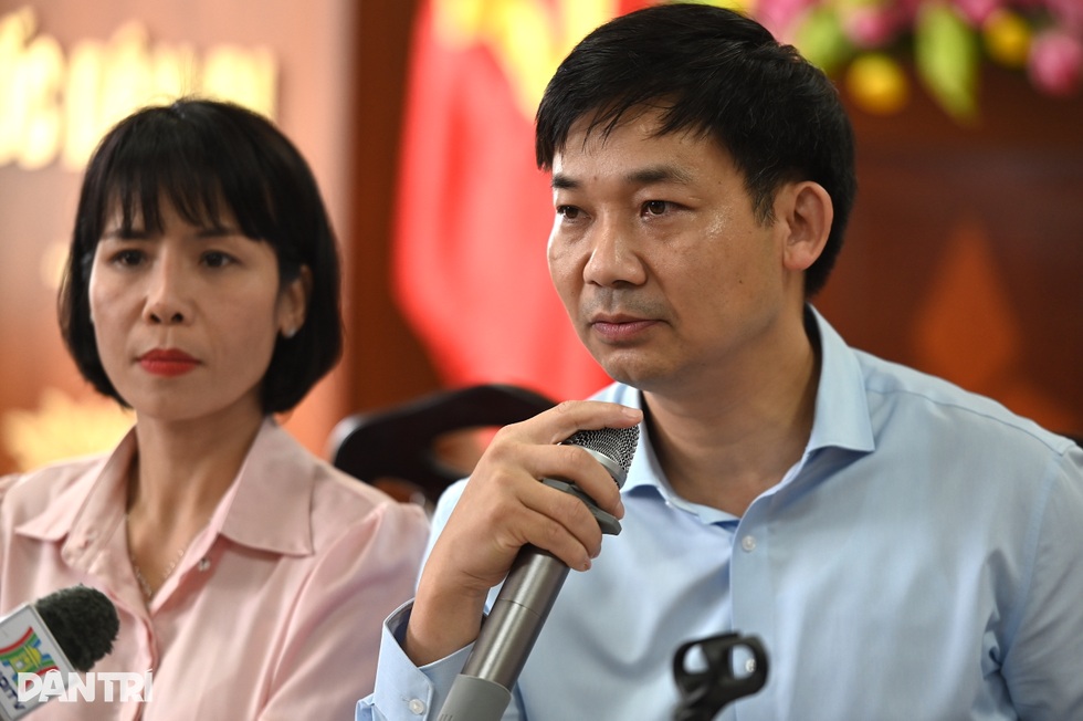 Vẻ trầm lặng tại bến Hải đăng Bãi Cháy và 4 bát hương hướng về phía biển cả - 6 Vẻ trầm lặng tại bến Hải đăng Bãi Cháy và 4 bát hương hướng về phía biển cả - 6