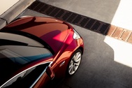 Sau 2 năm ra mắt lấy tiếng, Tesla mới đủng đỉnh sản xuất mẫu Model 3 giá rẻ