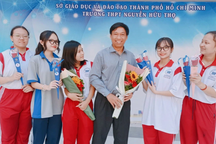 Lời khuyên "5 không, 4 cần, 2 hữu ích" của hiệu trưởng gây sốt dịp Tết