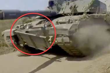 Ukraine tìm cách bảo vệ điểm yếu chí mạng trên xe tăng Challenger của Anh