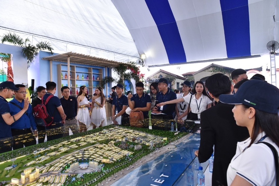 Novaland công bố báo cáo tài chính: Lợi nhuận đạt 3.382 tỷ đồng - 1 Novaland công bố báo cáo tài chính: Lợi nhuận đạt 3.382 tỷ đồng - 1