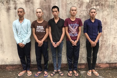 Bắt khẩn cấp 5 đối tượng chuyên chặn xe cướp tài sản ở Phú Quốc