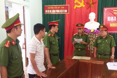 Bắt giam nguyên Trưởng trạm quản lý rừng để mất 36 cây samu dầu