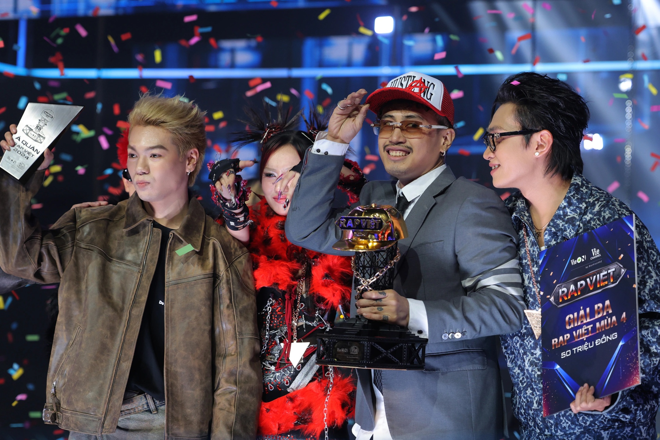 28 yaşındaki rapçi Hustlang Robber, Rap Viet 4. sezon şampiyonu oldu - 2 Rapper 28 tuổi Hustlang Robber trở thành Quán quân Rap Việt mùa 4 - 2