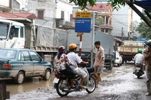 Người dân có thể phải gánh 2 loại phí lưu hành xe