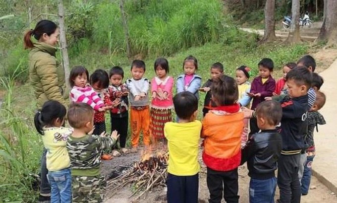Rét đậm, rét hại: Hàng trăm nghìn học sinh Bắc Bộ và Bắc Trung Bộ nghỉ học - Ảnh 1.