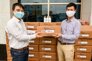 Hàng nghìn chai gel rửa tay khô Sanaryl bảo vệ cán bộ, nhân viên VTV khỏi Covid-19