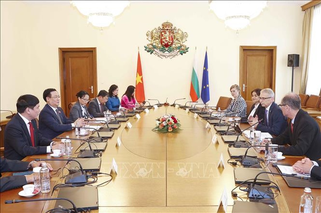 Chủ tịch Quốc hội Vương Đình Huệ hội kiến Thủ tướng Bulgaria - 3 Chủ tịch Quốc hội Vương Đình Huệ hội kiến Thủ tướng Bulgaria - 3
