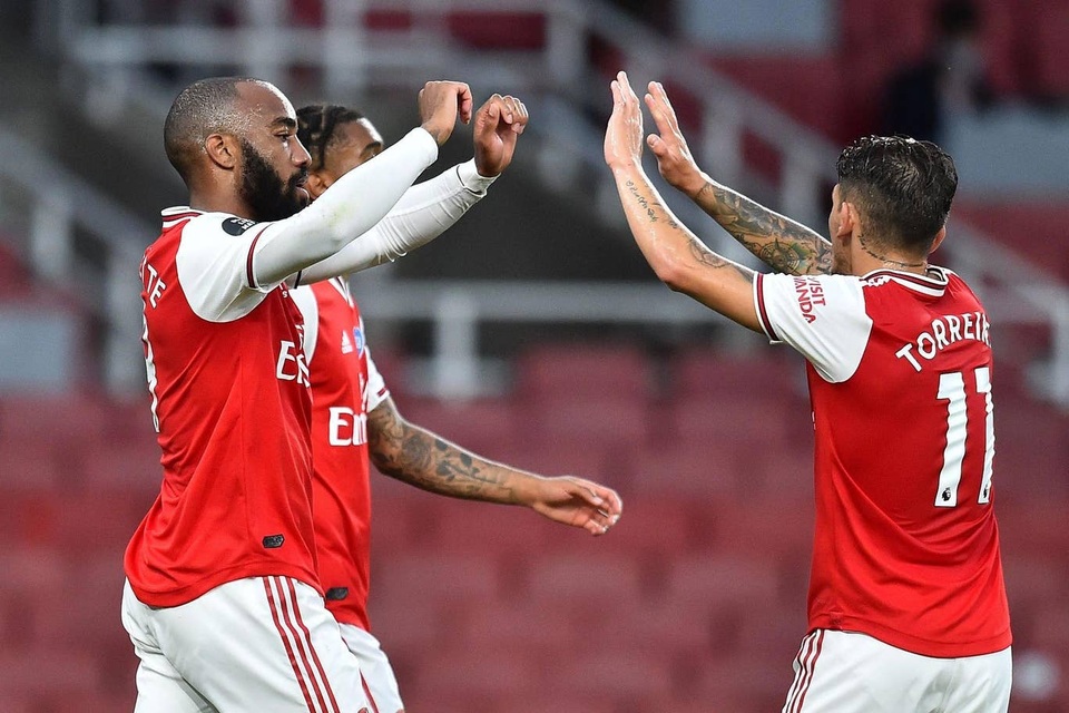 Arsenal 2-1 Liverpool: Sai lầm của Van Dijk, Alisson - 1 Arsenal 2-1 Liverpool: Sai lầm của Van Dijk, Alisson - 1