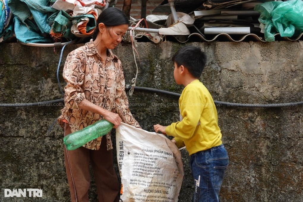 Chỉ cần còn sống, bà sẽ làm tất cả để cháu có tương lai tốt đẹp hơn - 3 Chỉ cần còn sống, bà sẽ làm tất cả để cháu có tương lai tốt đẹp hơn - 3