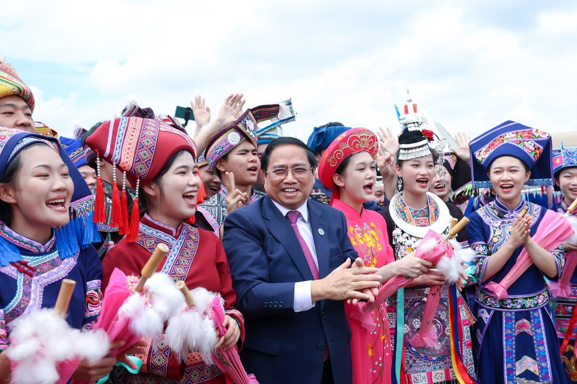 Doanh nghiệp Việt - Trung tha thiết mời Thủ tướng ghé thăm gian hàng - 14 Doanh nghiệp Việt - Trung tha thiết mời Thủ tướng ghé thăm gian hàng - 14