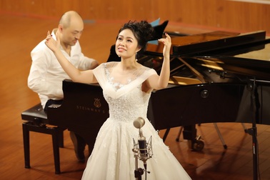 Sao mai Lương Hải Yến xuất sắc giành điểm 10 tốt nghiệp