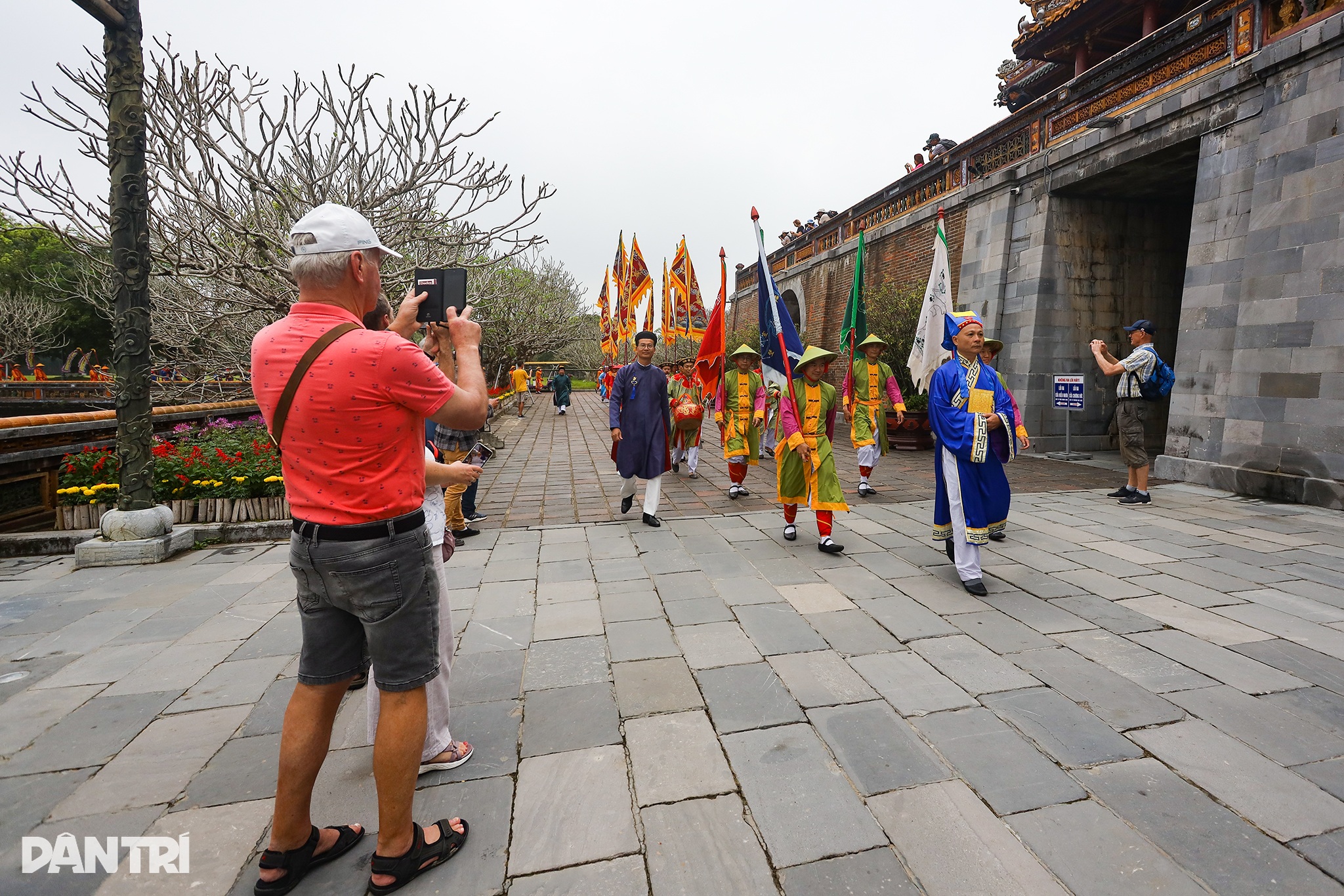 Nghi lễ nghỉ Tết của triều đình nhà Nguyễn thời xưa - 8 Nghi lễ nghỉ Tết của triều đình nhà Nguyễn thời xưa - 8