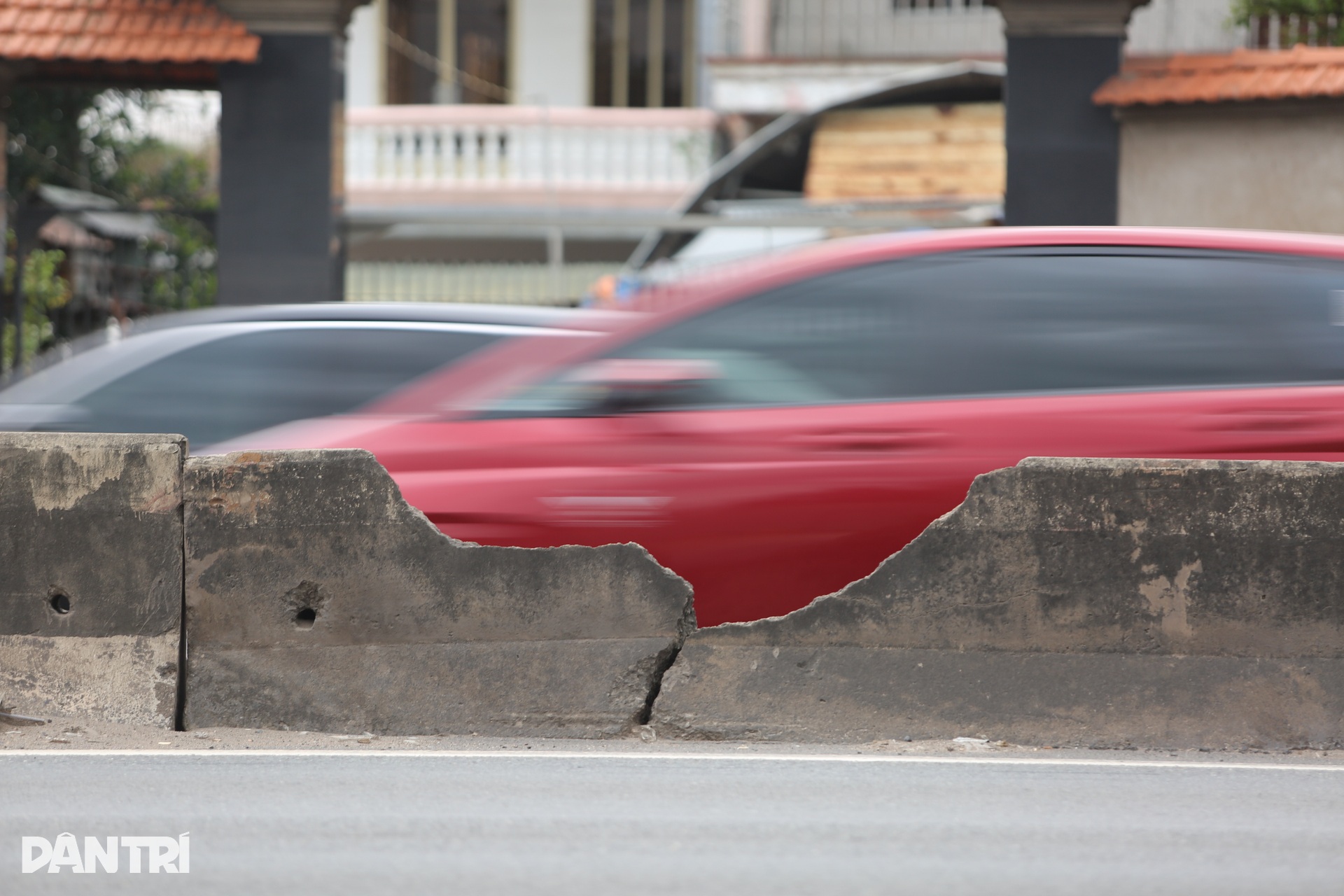Đường kết nối sân bay Long Thành xuống cấp, dày đặc ổ gà, ổ voi - 10