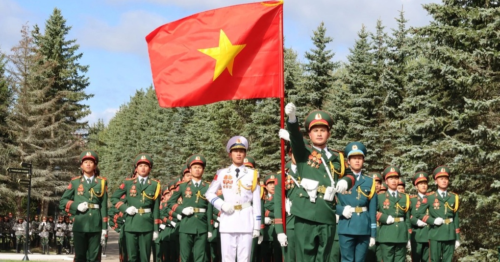 Đại tướng Phan Văn Giang gửi thư tới các chiến sĩ luyện duyệt binh tại Nga - 1 Đại tướng Phan Văn Giang gửi thư tới các chiến sĩ luyện duyệt binh tại Nga - 1