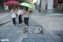 Chưa chốt việc giám sát tình trạng vỉa hè Hà Nội "chết yểu"