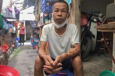 Hơn 100 bệnh nhân "xóm chạy thận" trong lòng Hà Nội lay lắt vì Covid-19