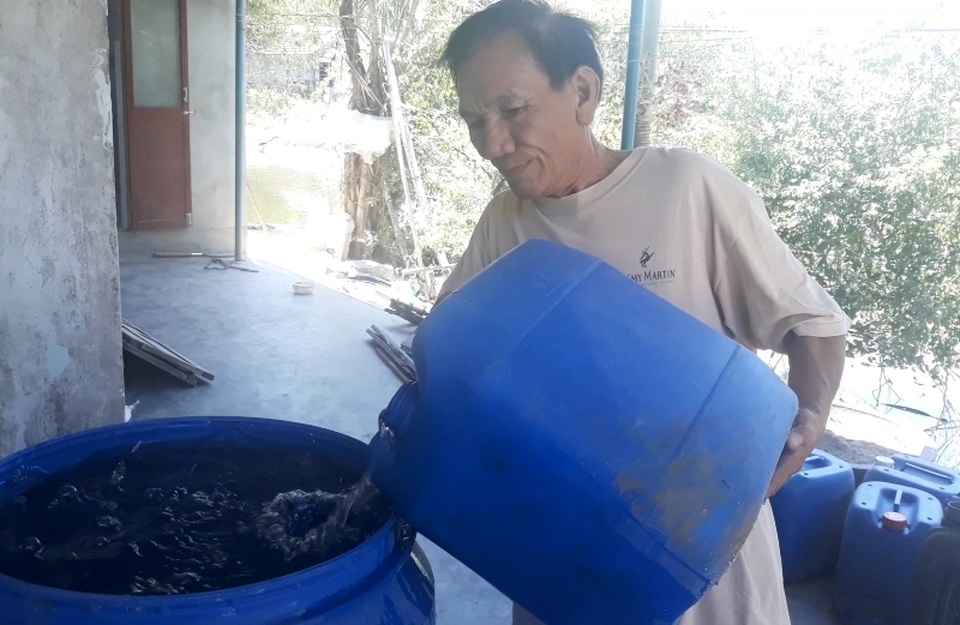 Sống cạnh nhà máy nước sạch, hàng nghìn hộ dân vẫn “khát” nước - 2 Sống cạnh nhà máy nước sạch, hàng nghìn hộ dân vẫn “khát” nước - 2