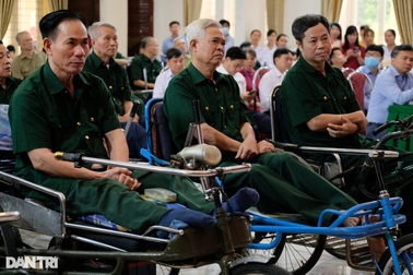 Thương binh hưởng chế độ 11 năm thì bị cắt, gián đoạn 44 năm vì lệch... tên