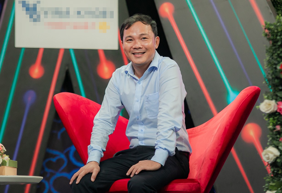 Cô gái xinh như hoa hậu khiến MC chương trình hẹn hò phải xuýt xoa - 2 Cô gái xinh như hoa hậu khiến MC chương trình hẹn hò phải xuýt xoa - 2