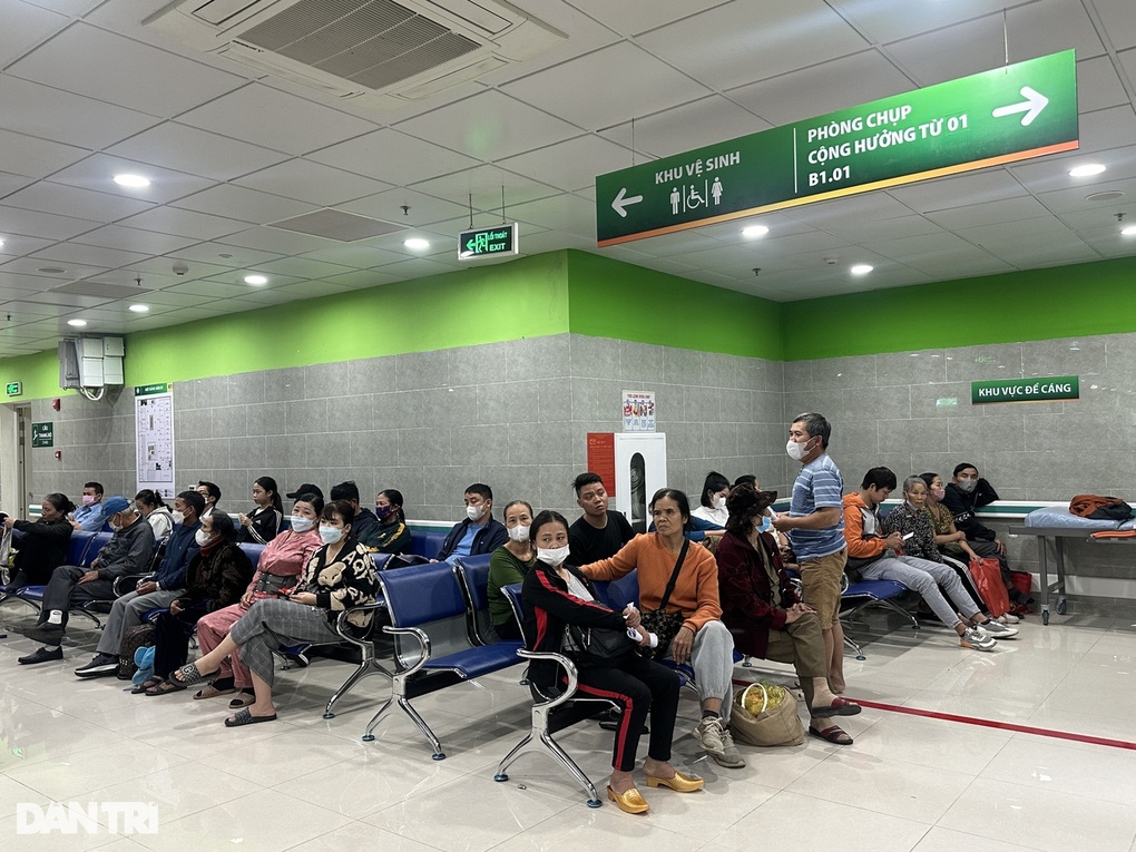 Bệnh viện hạng đặc biệt đầu tiên triển khai bệnh án điện tử - 2 Bệnh viện hạng đặc biệt đầu tiên triển khai bệnh án điện tử - 2