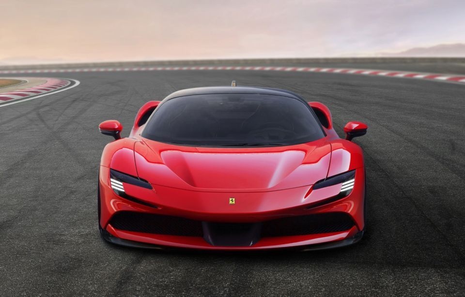 Ferrari: Sẽ thật sai lầm nếu thiết kế siêu xe dành cho phụ nữ - 2 Ferrari: Sẽ thật sai lầm nếu thiết kế siêu xe dành cho phụ nữ - 2
