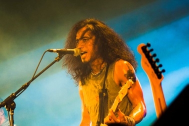 Phạm Anh Khoa bùng nổ trên sân khấu