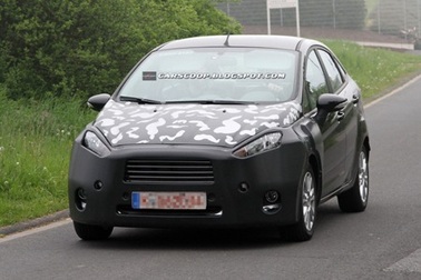 Ford chuẩn bị ra xe Fiesta phiên bản mới