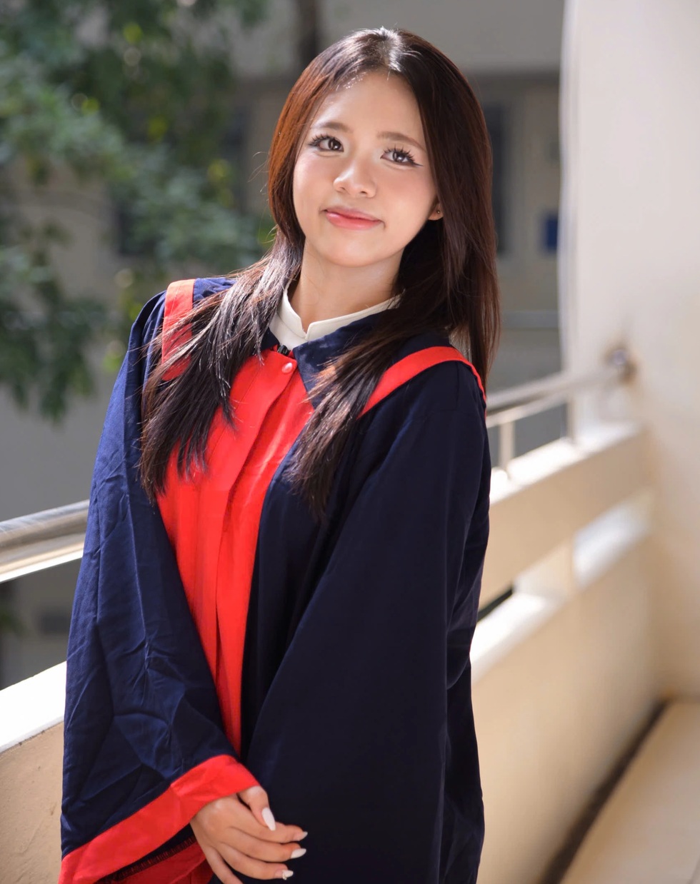 Kvinnlig språkstudent, från 7 poäng i engelska till SAT topp 1% globalt - 1 Nữ sinh chuyên ngữ, từ 7 điểm tiếng Anh đến SAT top 1% toàn cầu - 1