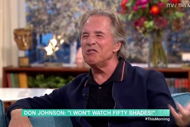 Cha của Dakota Johnson khẳng định không xem phim 18+ của con