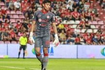 Muangthong United khen ngút trời người thay thế Đặng Văn Lâm