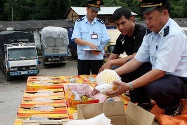 Tràn lan thực phẩm không nguồn gốc, xuất xứ tại Lạng Sơn