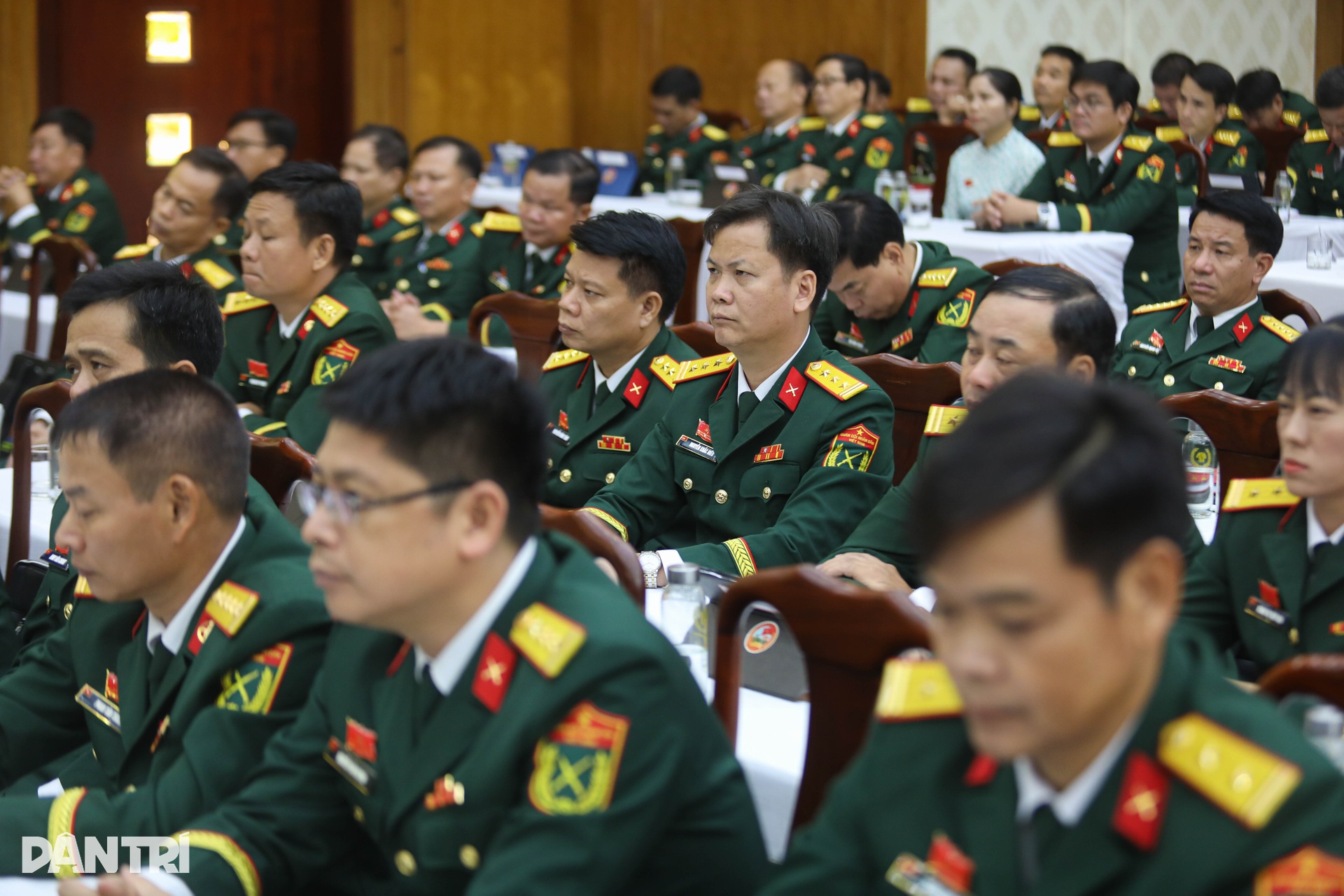 Thiếu tướng Trần Vinh Ngọc được bầu giữ chức Bí thư Đảng ủy Quân khu 7 - 9 Thiếu tướng Trần Vinh Ngọc được bầu giữ chức Bí thư Đảng ủy Quân khu 7 - 9