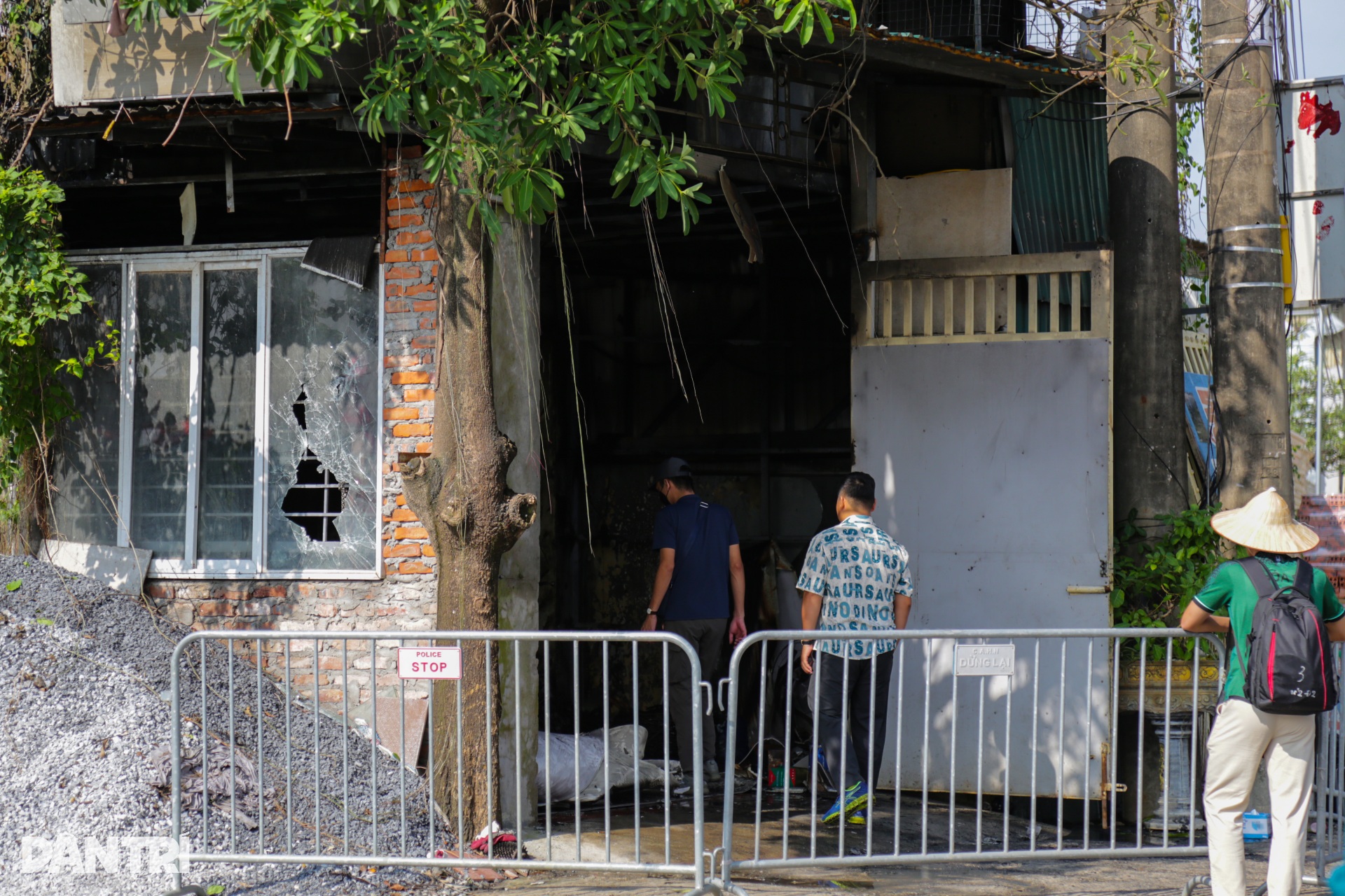 Hiện trường vụ cháy khiến cả gia đình 4 người tử vong ở Hà Nội - 1 Hiện trường vụ cháy khiến cả gia đình 4 người tử vong ở Hà Nội - 1