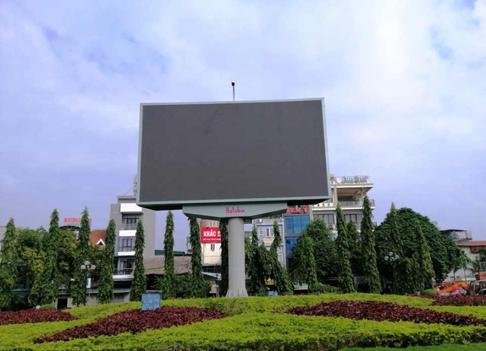 Lắp màn hình 500 inch để cổ vũ đội tuyển U22 Việt Nam tại SEA Games 30 - 1 Lắp màn hình 500 inch để cổ vũ đội tuyển U22 Việt Nam tại SEA Games 30 - 1