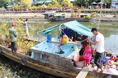 Cuộc sống của những người "Tết có như không"