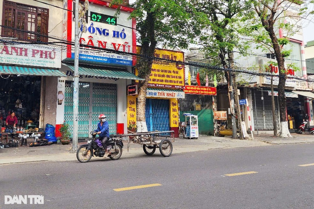 Nhóm đuổi chém người trên đường bị bắt sau 3 giờ gây án - 1 Nhóm đuổi chém người trên đường bị bắt sau 3 giờ gây án - 1