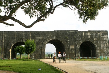 Tòa thành đá độc nhất vô nhị tại Việt Nam